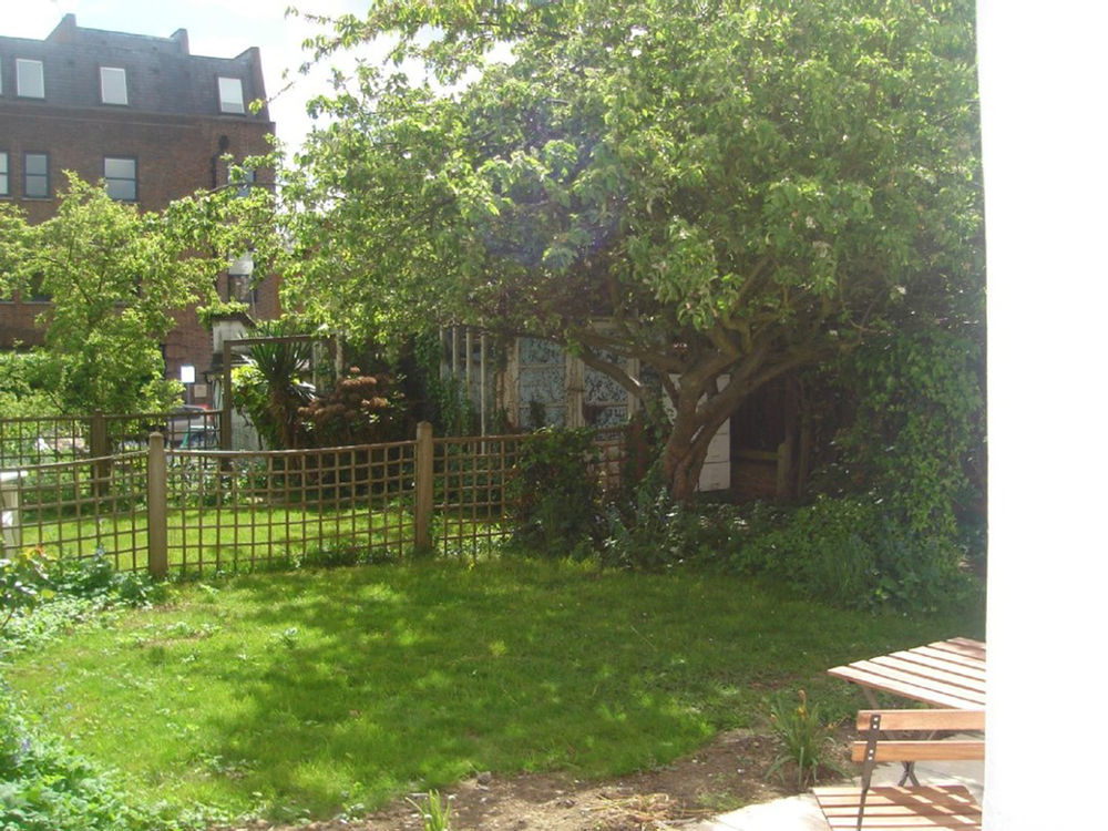 Lovely Garden Apartment In Wimbledon Town Centre With Private Parking By Wimbledon Holiday Lets Londyn Zewnętrze zdjęcie